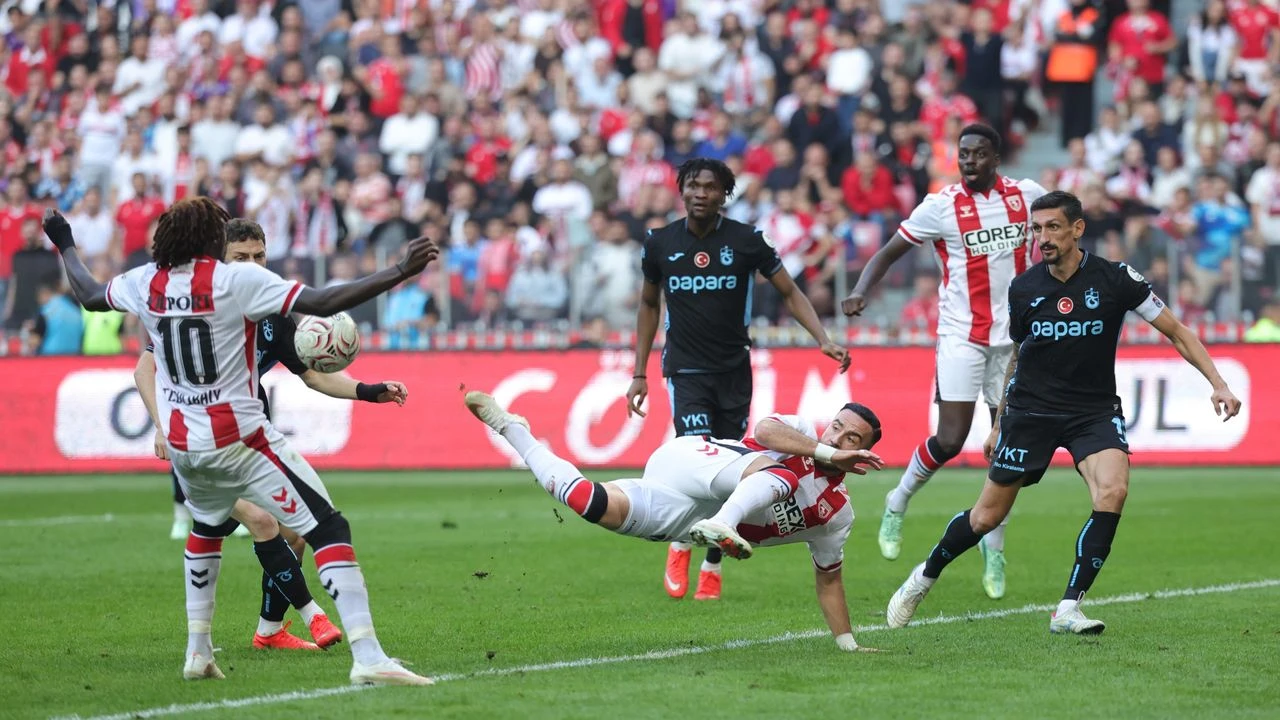 Trabzonspor, Samsunspor deplasmanında farka uçtu: 0-3