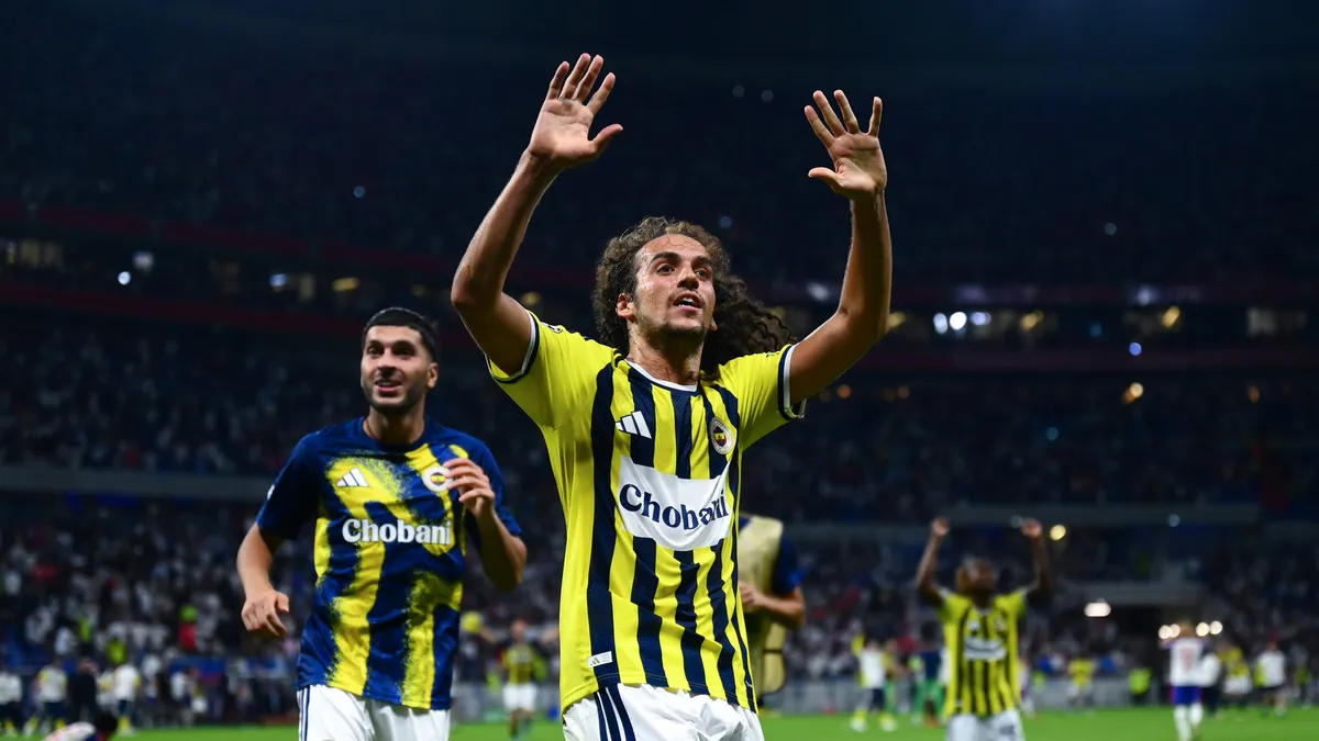 Fenerbahçe’ye UEFA’dan çifte ceza! Greenwood Roma’da, Guendouzi 4 maç yok