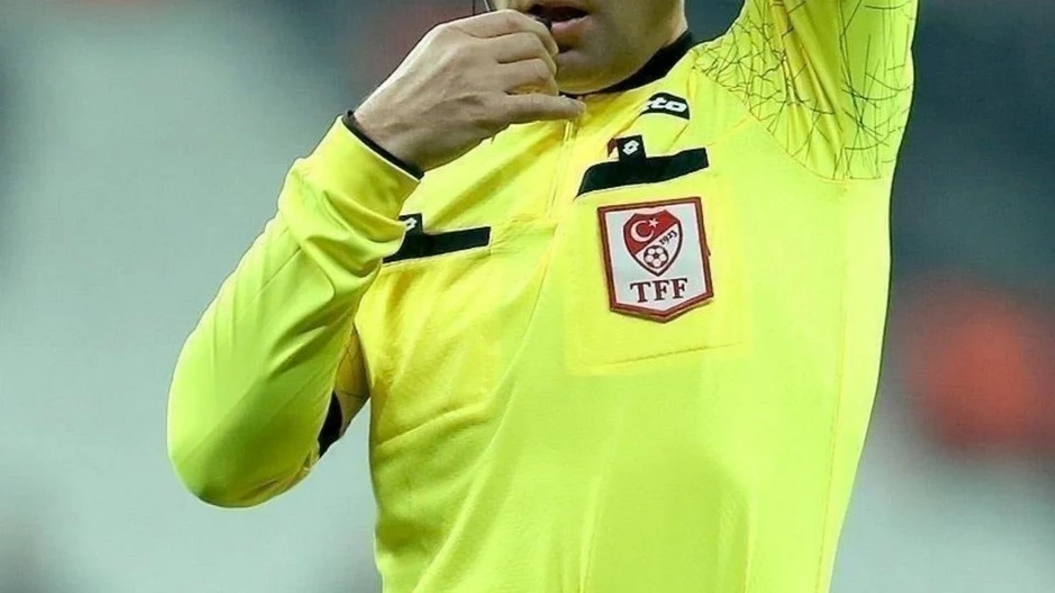 Galatasaray - Kasımpaşa maçı hakemi kim? Halil Umut Meler'in yönettiği Galatasaray maçları, karnesi | Futbol Haberleri