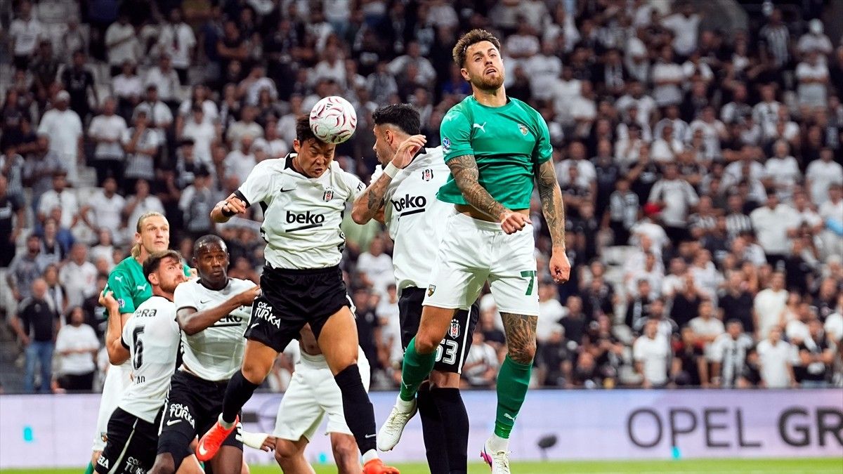Beşiktaş - Kauno Zalgiris maçında sakatlık! Yeni transfer oyuna devam edemedi