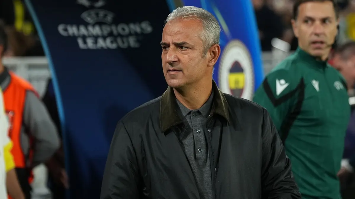 Fenerbahçe'de kritik toplantı sona erdi! İsmail Kartal göreve devam edecek mi?
