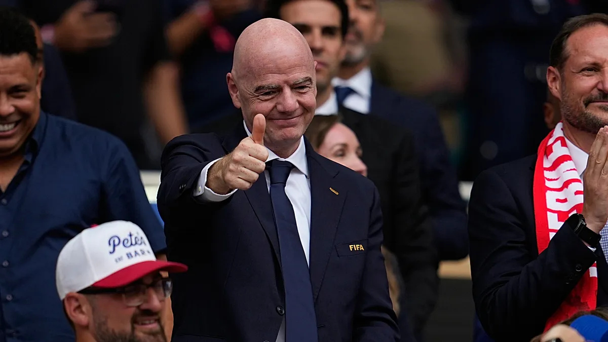UEFA'nın boykot tehdidine rağmen FIFA özel yatırımcı planında ısrarcı