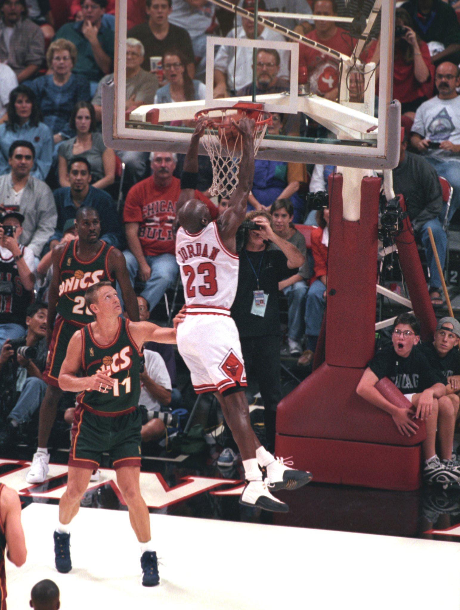 Michael Jordan’ın 1998 NBA Finalleri formasına 14 milyon dolar