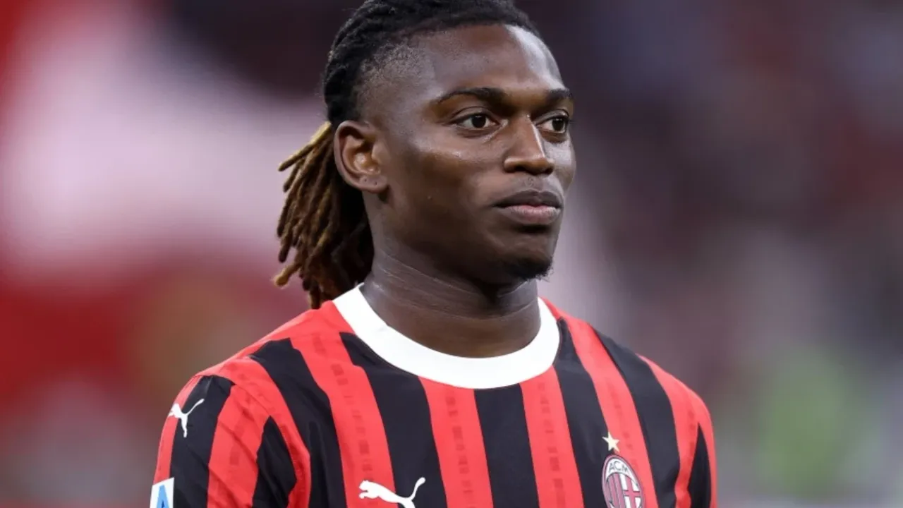 İtalya’yı Sallayan Transfer Gelişmesi! Rafael Leao Galatasaray’a Sıcak Bakıyor: İmzalar An Meselesi!