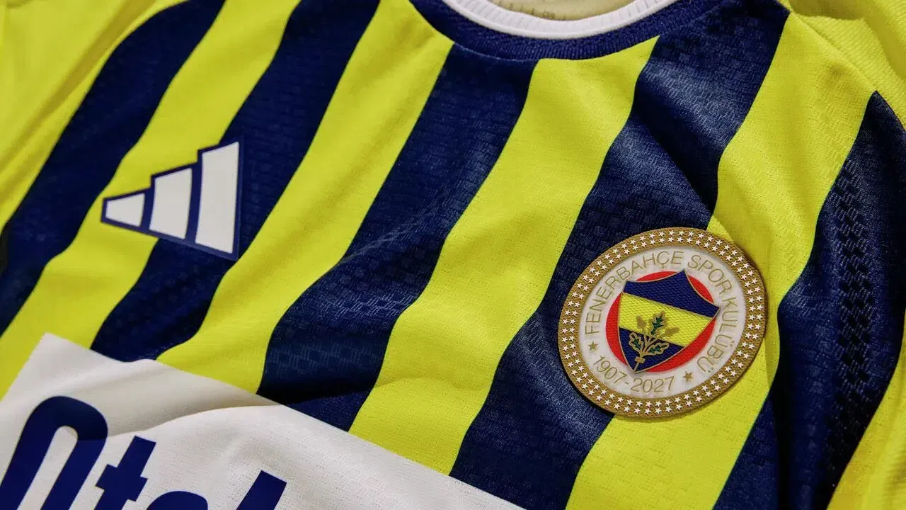 Fenerbahçe’de bir devir daha kapandı: O isimle yollar resmi olarak ayrıldı