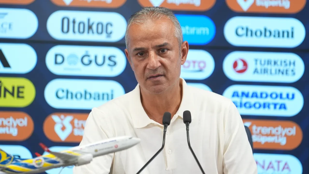 Fenerbahçe'de İsmail Kartal, 4-2'lik galibiyeti değerlendirdi! "Kazandığımız için mutluyuz"
