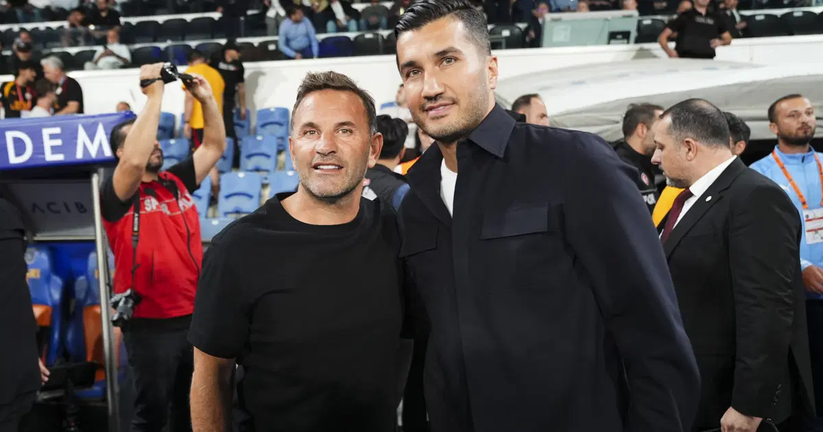 Son düdükle birlikte kırmızı kart çıktı. Başakşehir-Galatasaray maçı sonunda olay