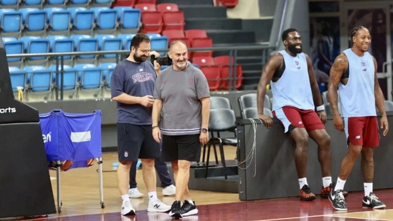 Trabzonspor basketbolda 2 kulvarda başarı hedefliyor
