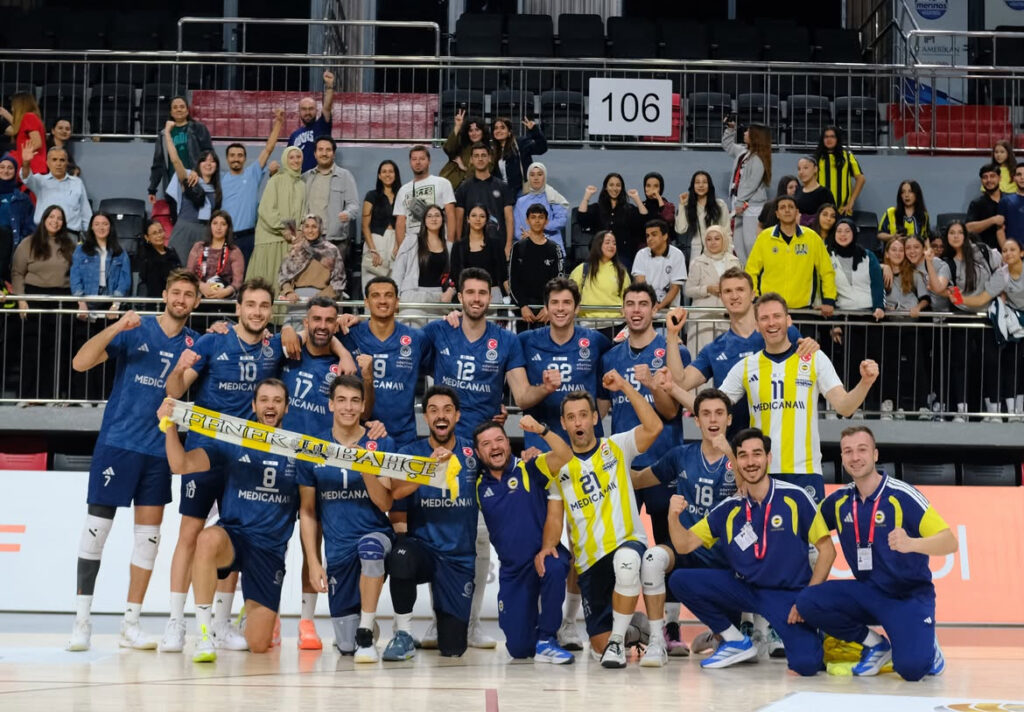 Fenerbahçe Medicana Gaziantep’te geri dönüşle kazandı