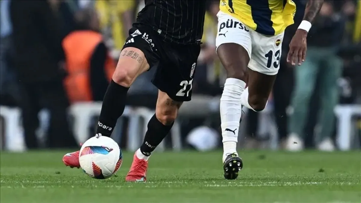 Fenerbahçe-Beşiktaş derbisi ne zaman? FB BJK maçı saat kaçta, hangi kanalda?
