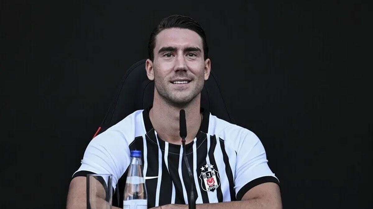 Vlahovic için beklenen haber geldi! UEFA listesi değişti