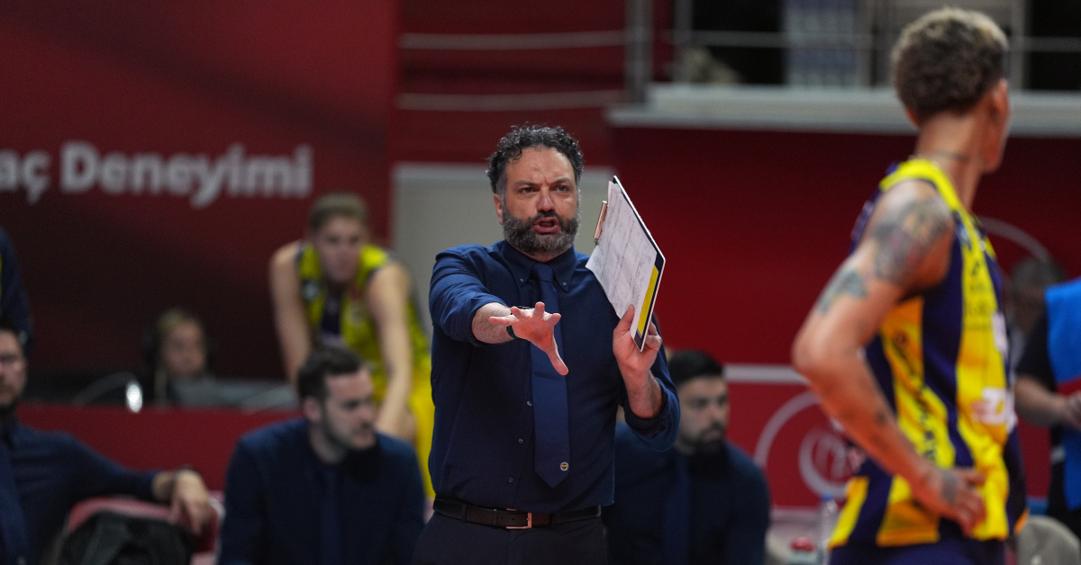 Stefano Lavarini, yeniden Fenerbahçe Medicana'da!