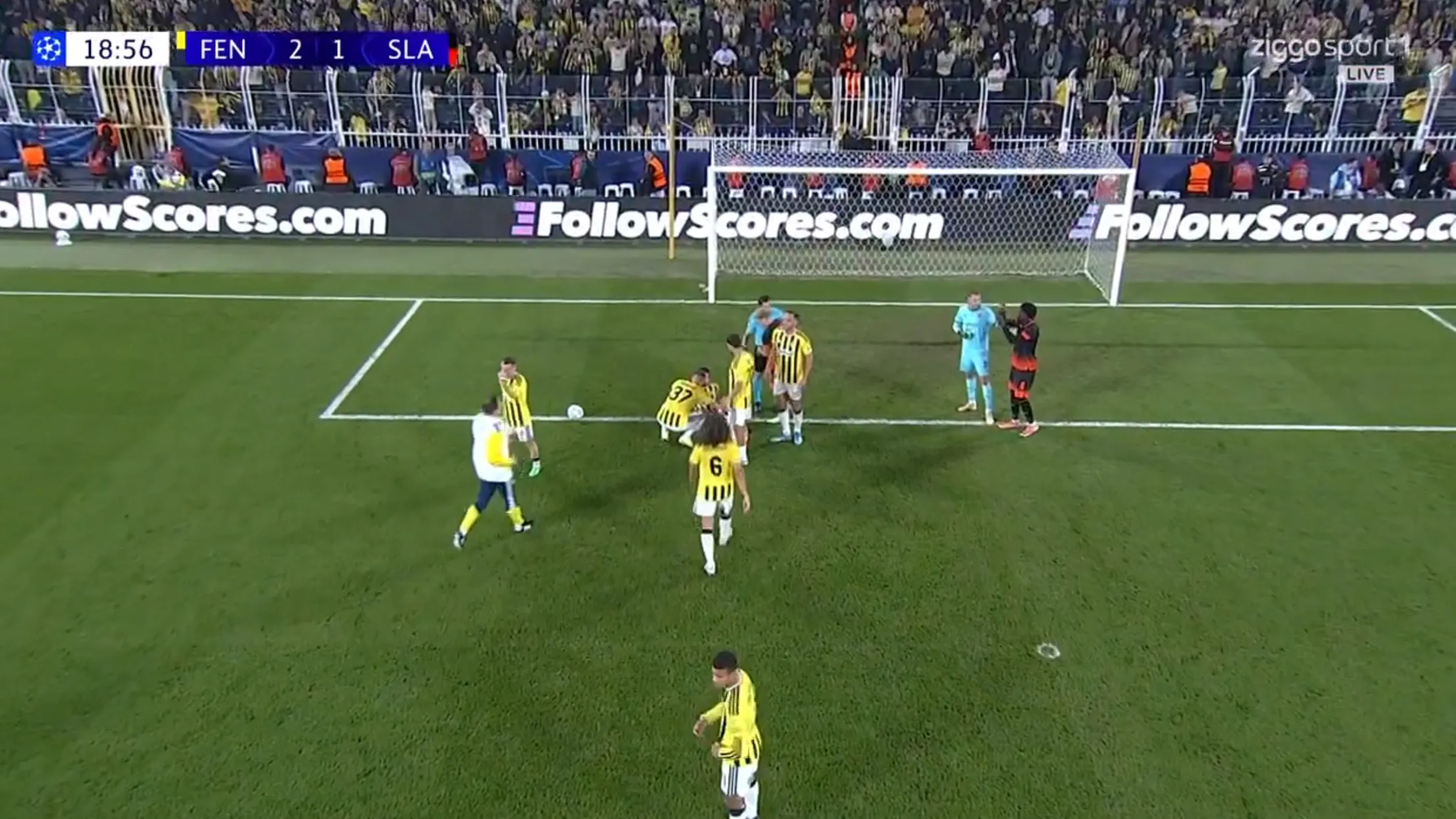 Hollanda Milli Takımı oyuncusu Fenerbahçe'de çok kısa sürede oyundan çıktı: Galatasaray maçı tehlikede mi?