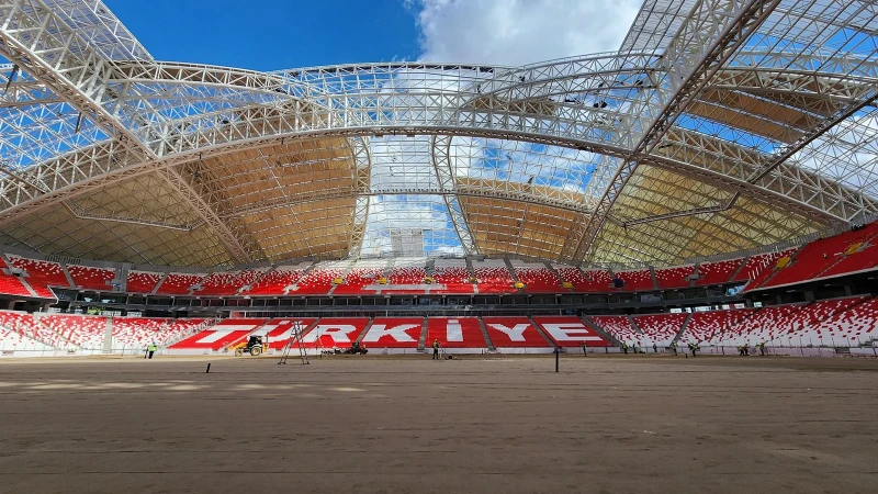Türkiye yeni stadyumuna kavuşuyor: Son görüntüleri ortaya çıktı
