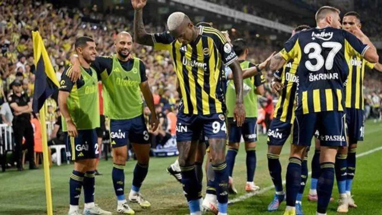 Fenerbahçe-Lyon maçı hangi kanalda, saat kaçta?