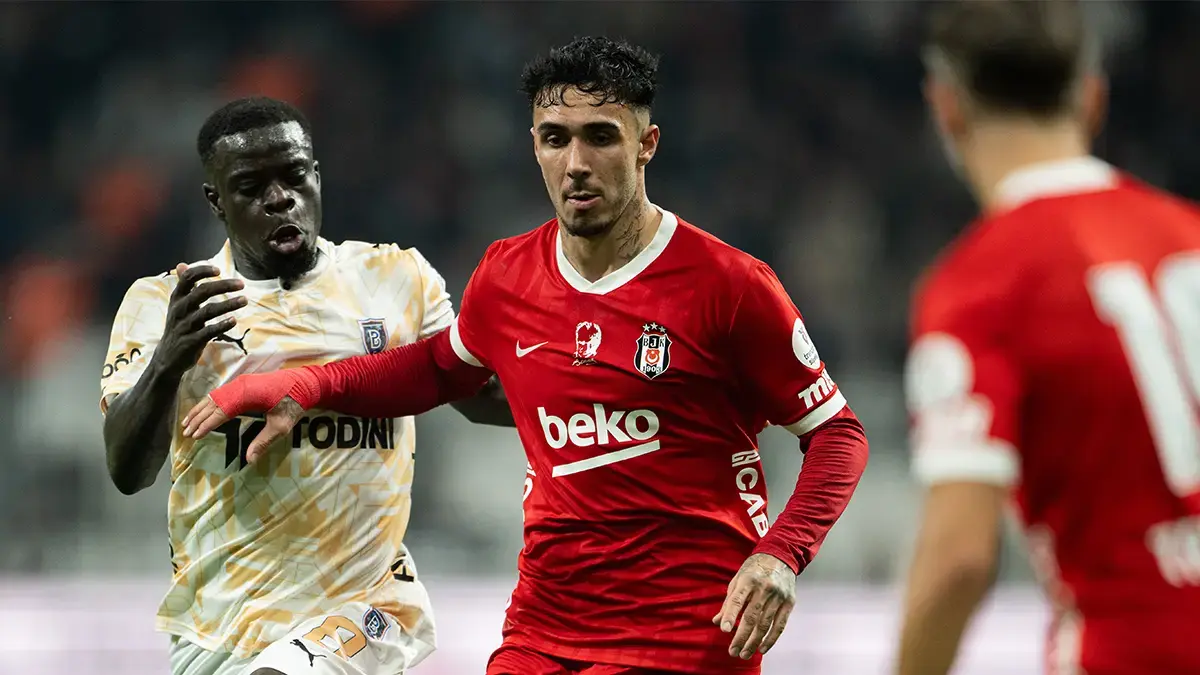 Emirhan Topçuya İngiltere ve Fransadan ilgi: Beşiktaş yönetimi kararını verdi - Son Dakika Futbol Haberi