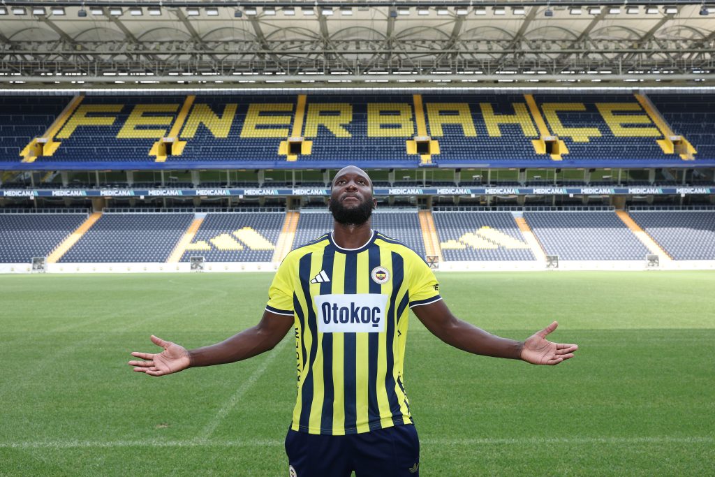 Romelu Lukaku, 40 yıllık Fenerbahçeli gibi