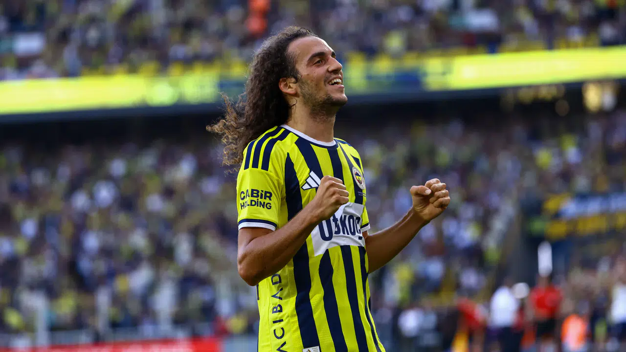 Kadıköy'de 32 Yıllık Rekor Kırıldı: Fenerbahçe 8-0 Eyüpspor