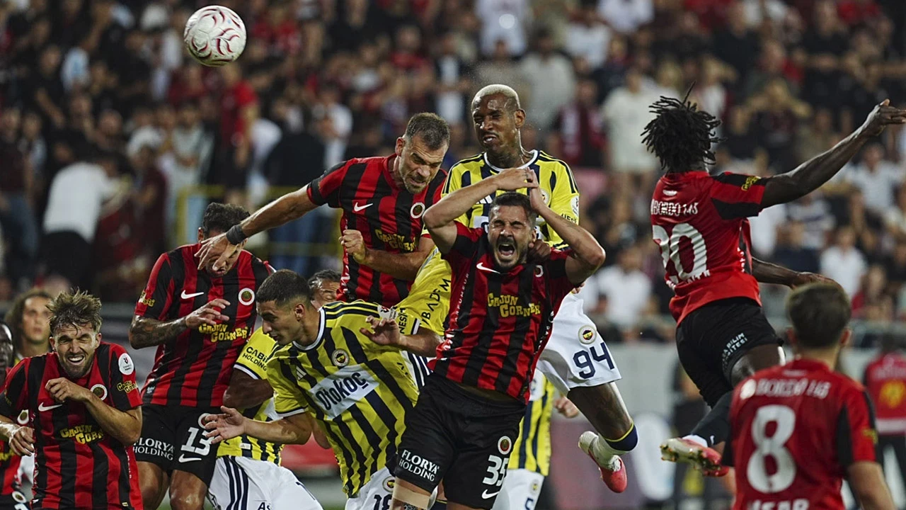 Fenerbahçe 10 yıl sonra bir ilki yaşadı
