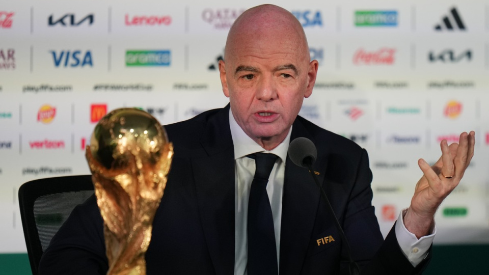 UEFA'dan FIFA'nın Dünya Kupası'nı özel yatırımcılara satma planına sert tepki