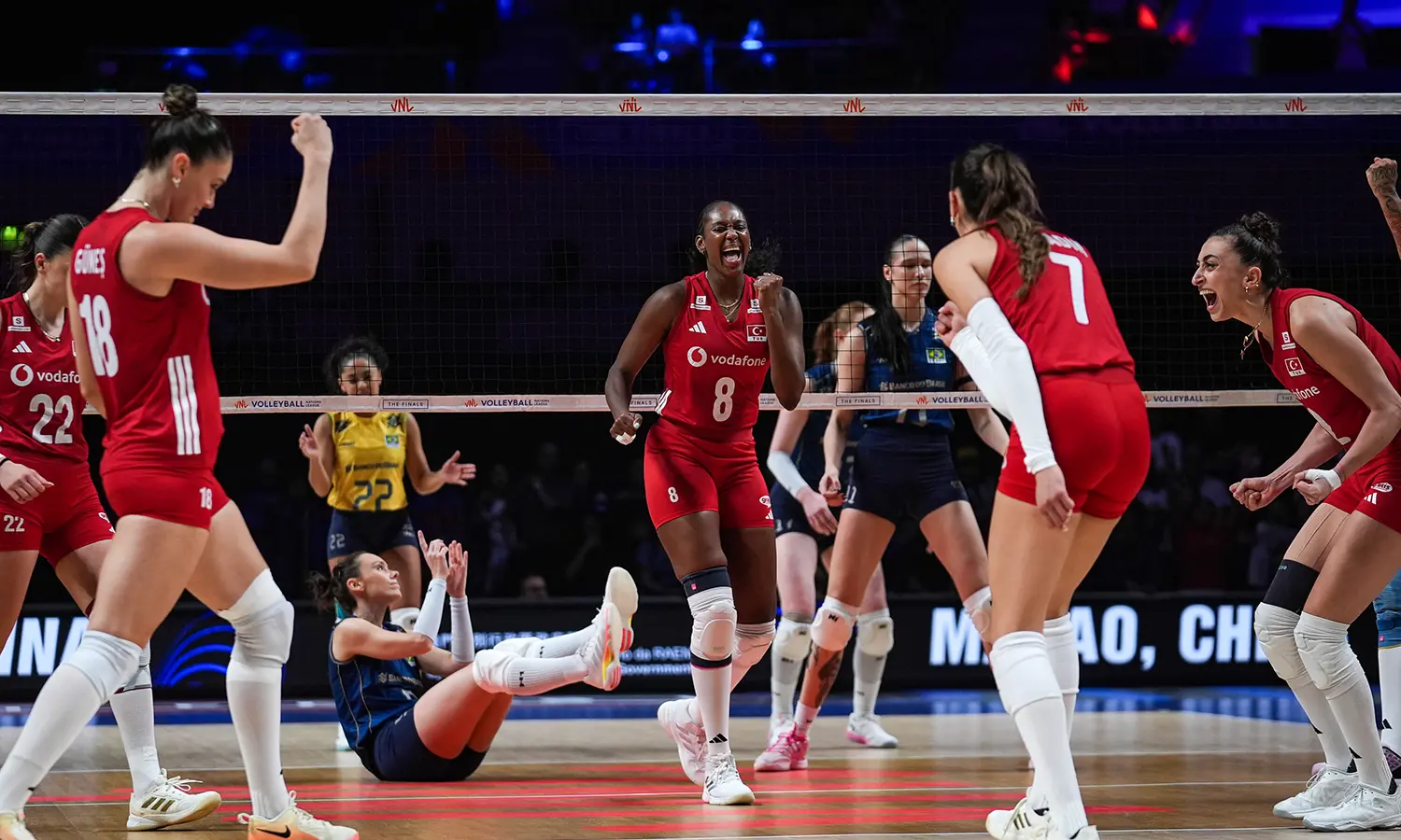 Sultanlar şampiyon: FIVB Dünya Kadınlar sıralaması finalin hemen ardından güncellendi