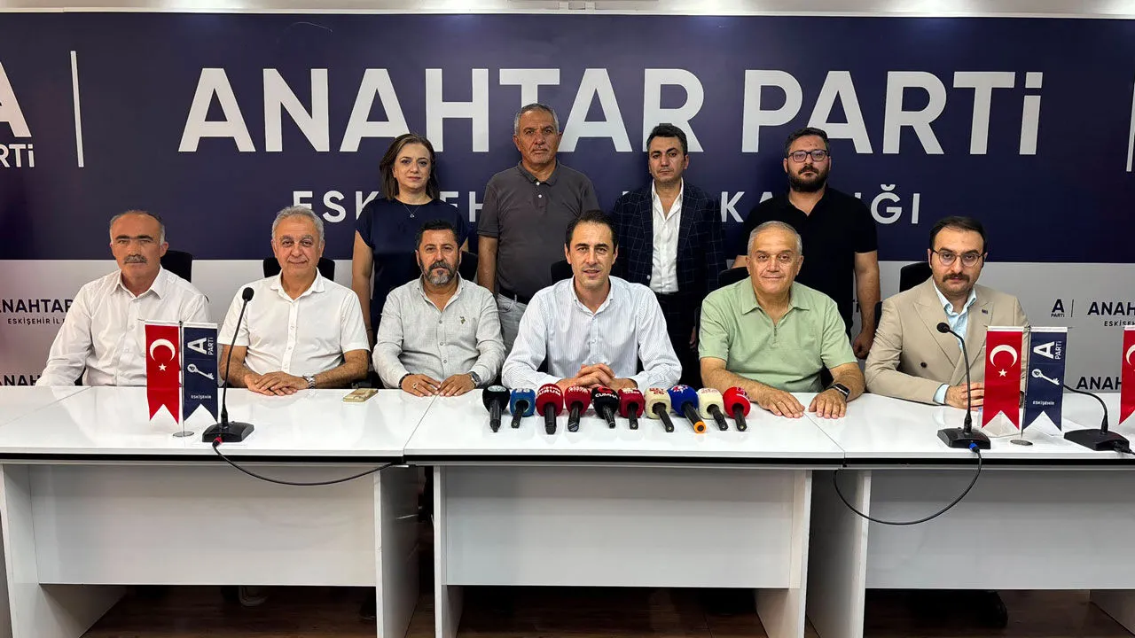 Çağlar Ölce’den Demirspor çıkışı: “96 yıllık kulüp kaderine terk edilemez”