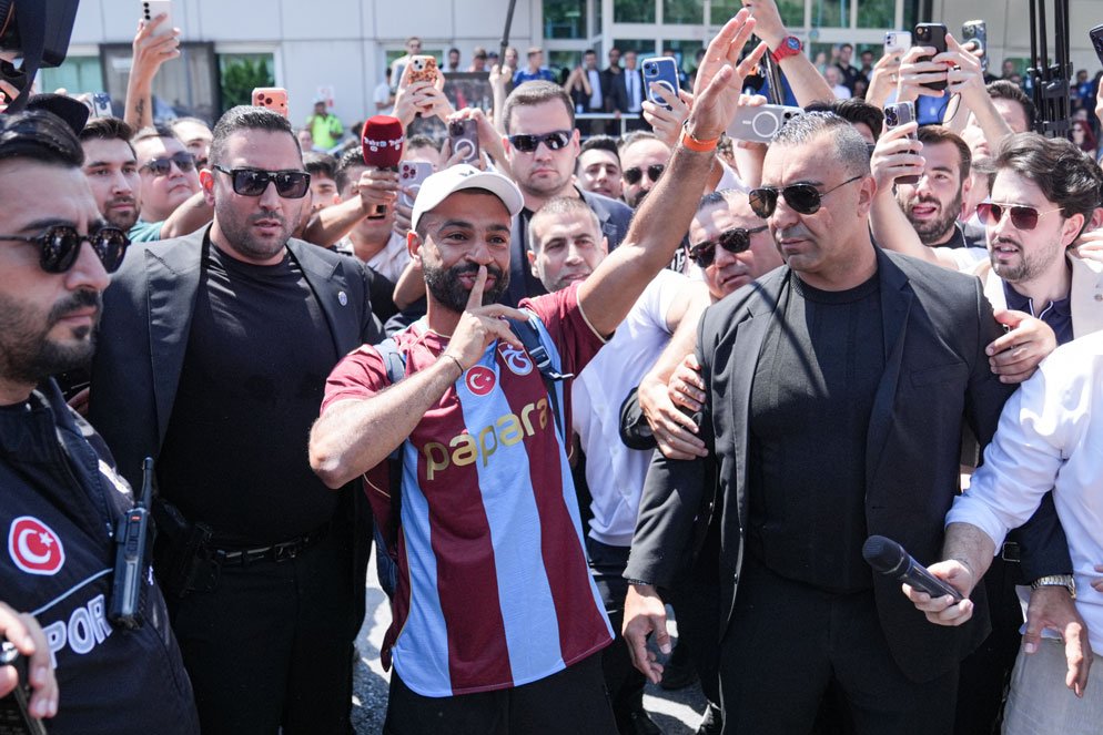 Trabzonspor’da Salah rüzgârı! Forma ve kombine satışlarında büyük hareketlilik