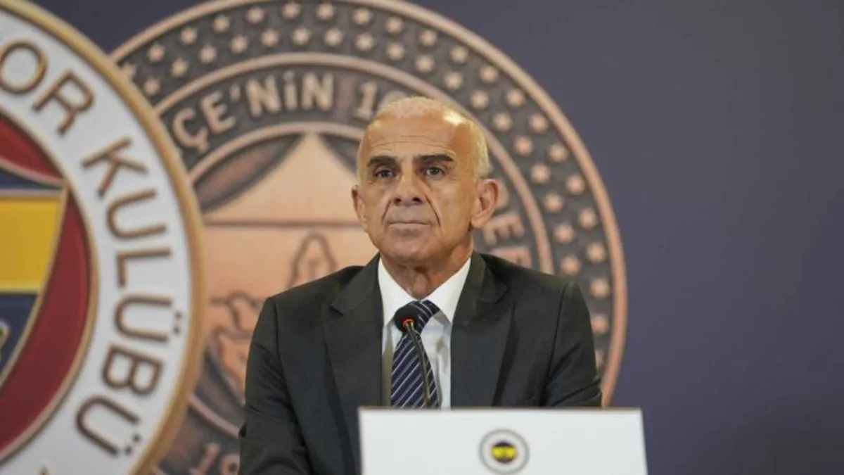 Fenerbahçe’de Oğuz Çetin ile yollar ayrılacak mı? Geleceği belli oldu...
