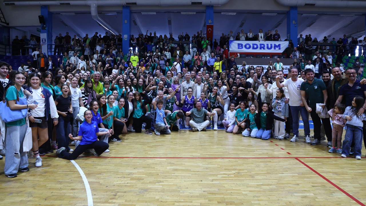 Bodrum Belediyesi Bodrumspor Fenerbahçe'ye Set Vermedi