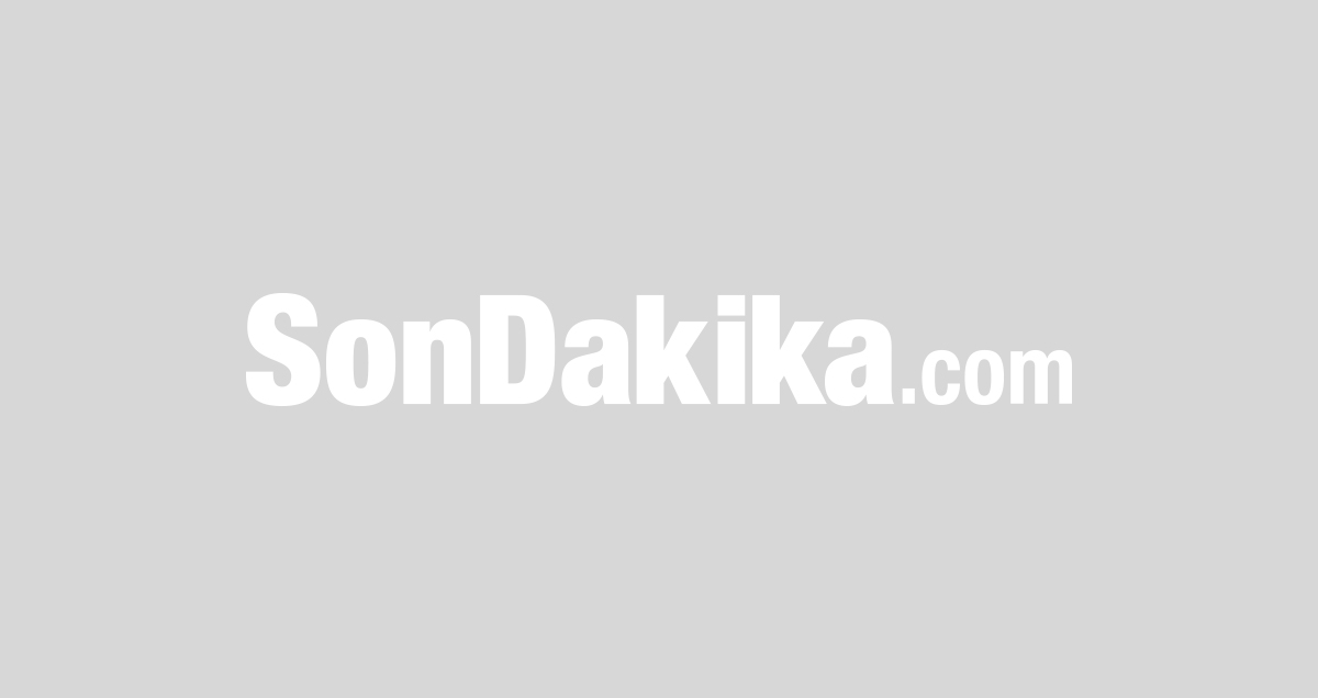 Beşiktaş derbide Fenerbahçe'yi 2-1 yenerek sezona fark yarattı