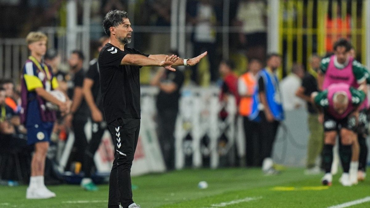İlhan Palut: "Fenerbahçe’nin üstün olduğu bir maç değildi"