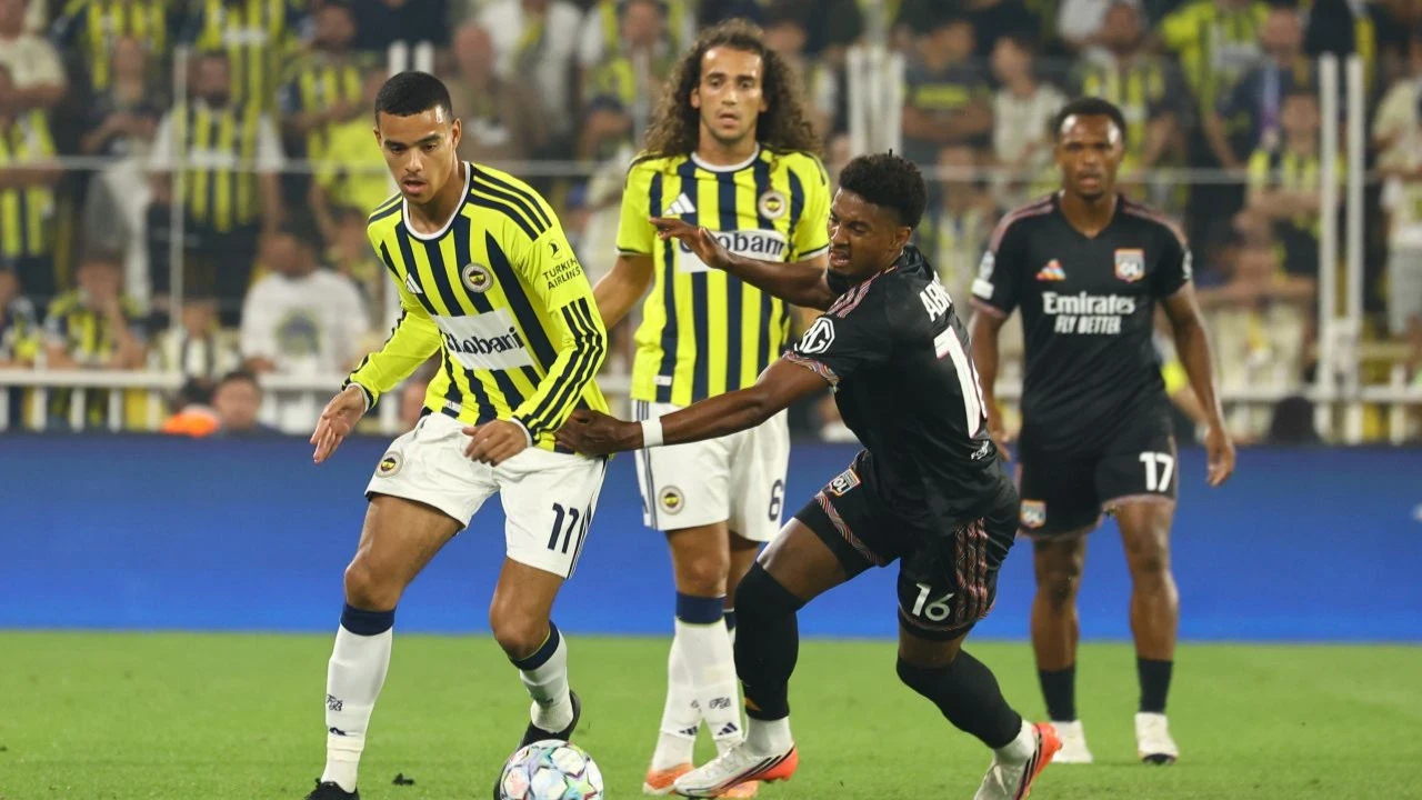 UEFA'dan Fenerbahçeli iki futbolcuya disiplin cezası