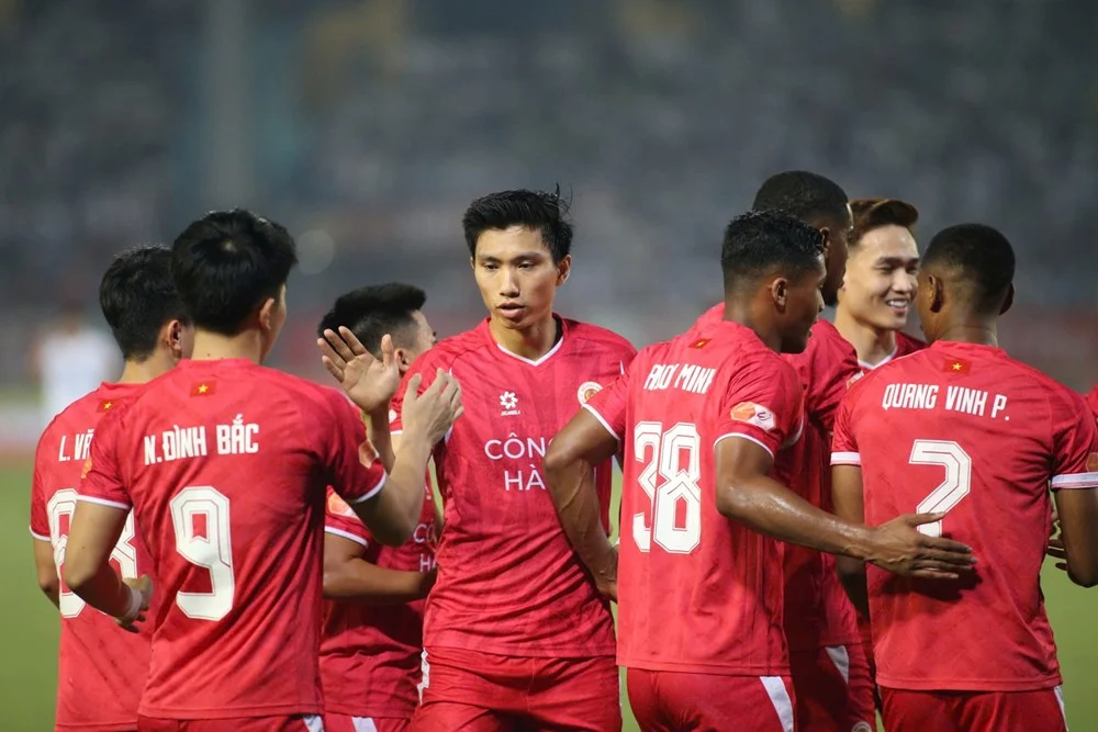 Hanoi Police FC, "Asya Şampiyonlar Ligi"nde zorluklarla karşı karşıya.
