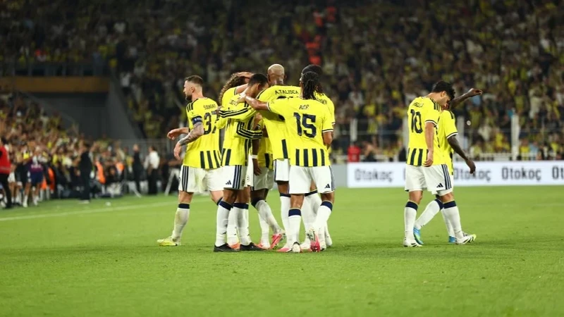 Fenerbahçe'nin Gençlerbirliği maçı kadrosu açıklandı! 8 isim götürülmedi