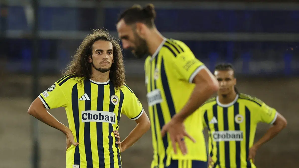 6-0'lık yenilgi için olay başlık attılar! Dünya Fenerbahçe'nin bozguna uğradığı maçı konuşuyor