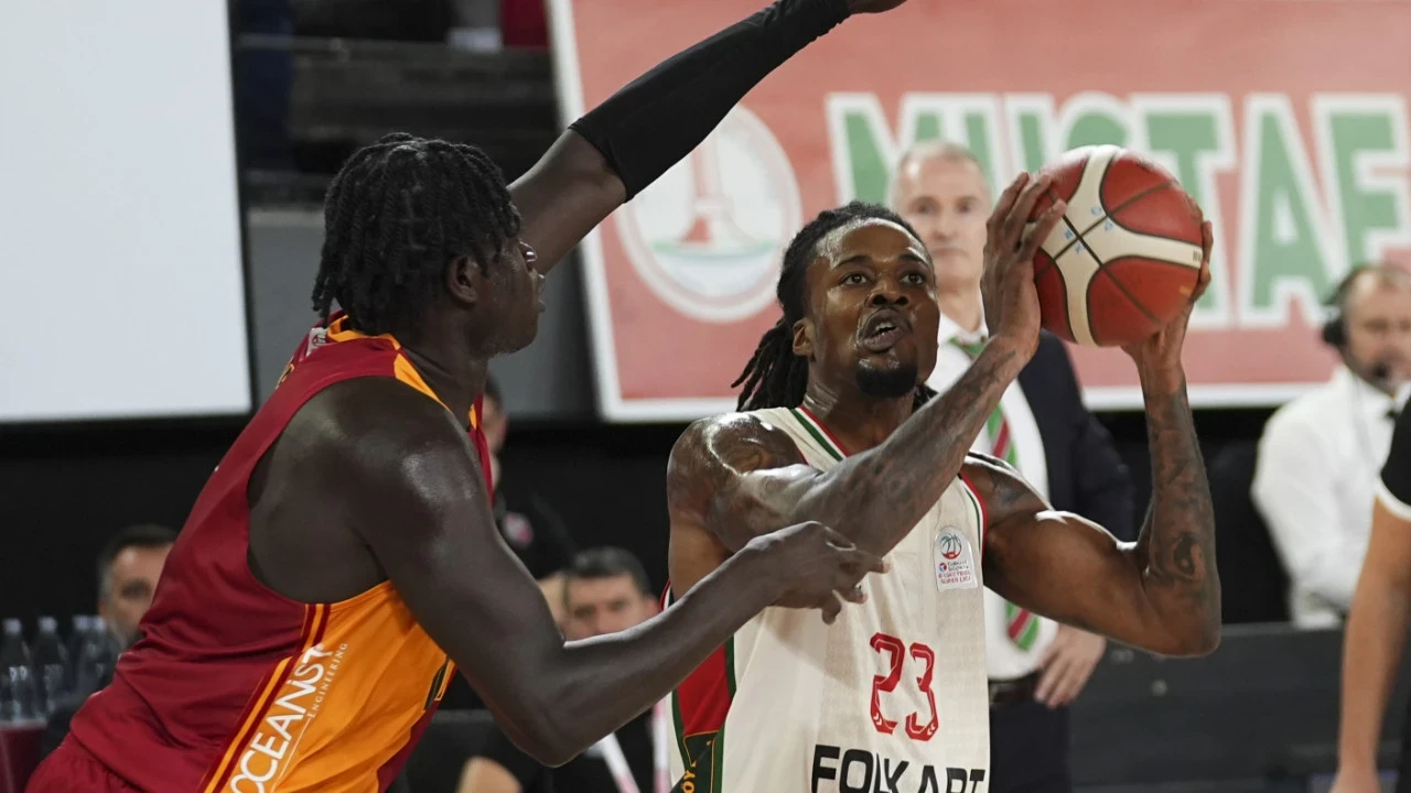 Karşıyaka, Galatasaray'ı uzatmada yıktı. El-amin maça damga vurdu
