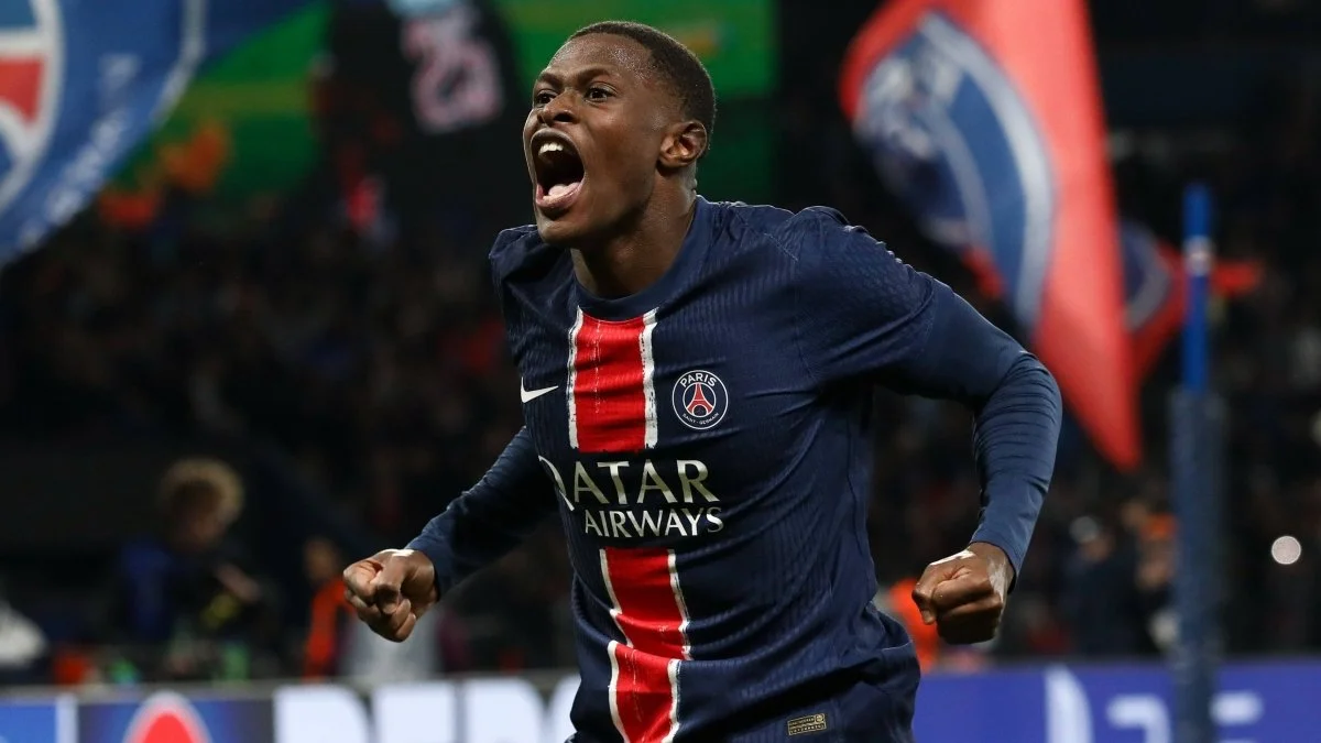 Barcelona maçı öncesi PSG'de Nuno Mendes endişesi!