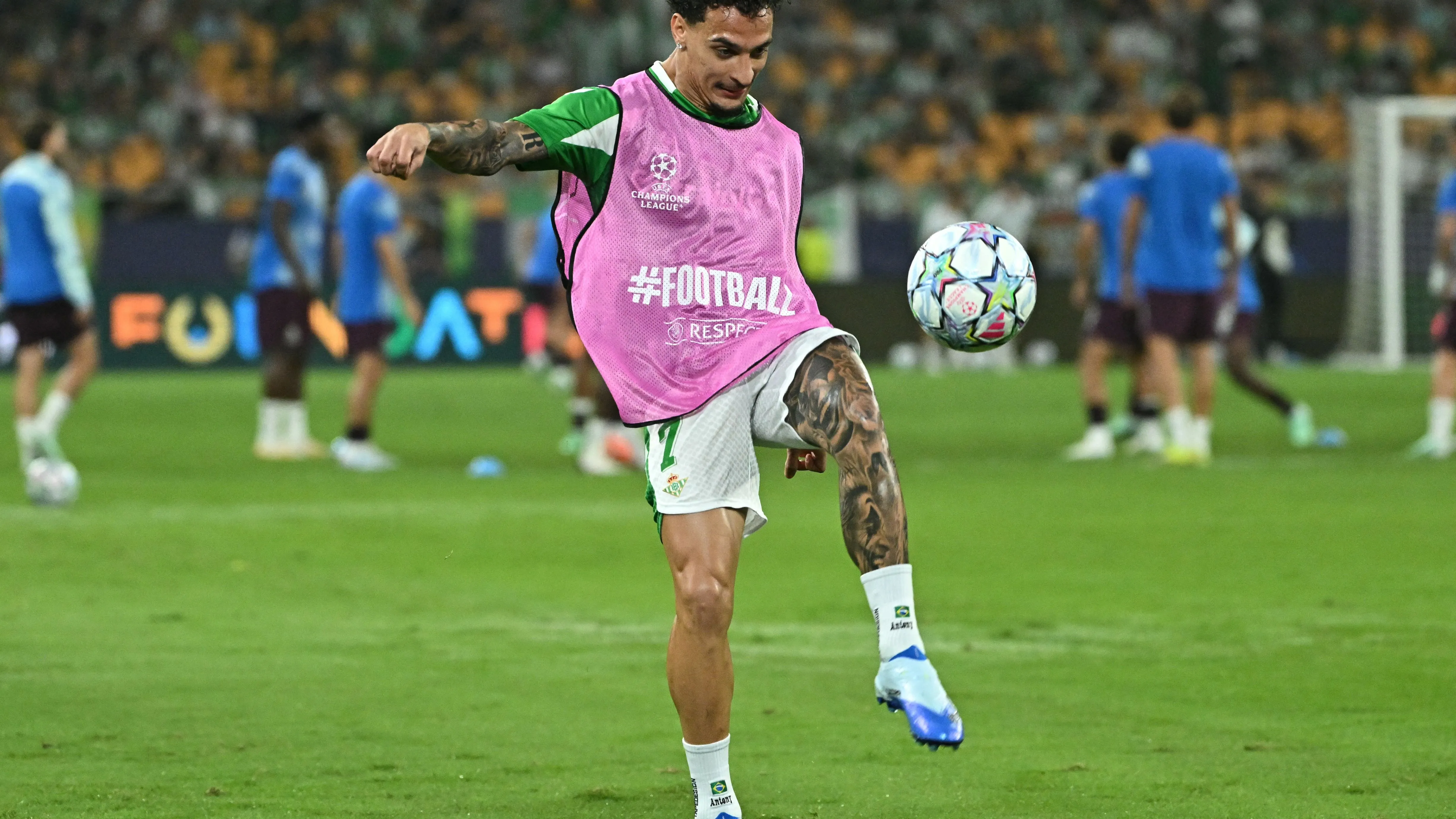 “Evim soyuldu”: Eski Manchester United kanat oyuncusu Antony, Real Betis'in Şampiyonlar Ligi galibiyeti sırasında evine hırsız girdiğini açıkladı