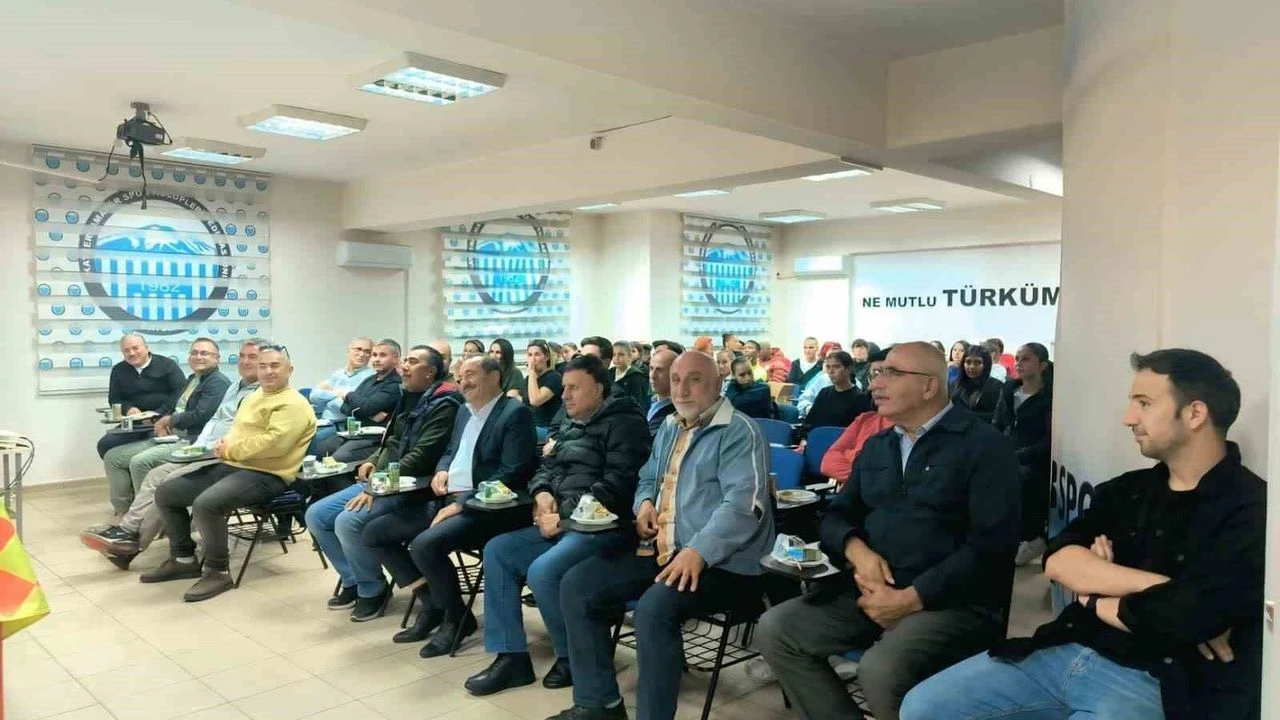 Kayseri'de Futbol Saha Komiserleri Derneği Sezon Açılışını Gerçekleştirdi