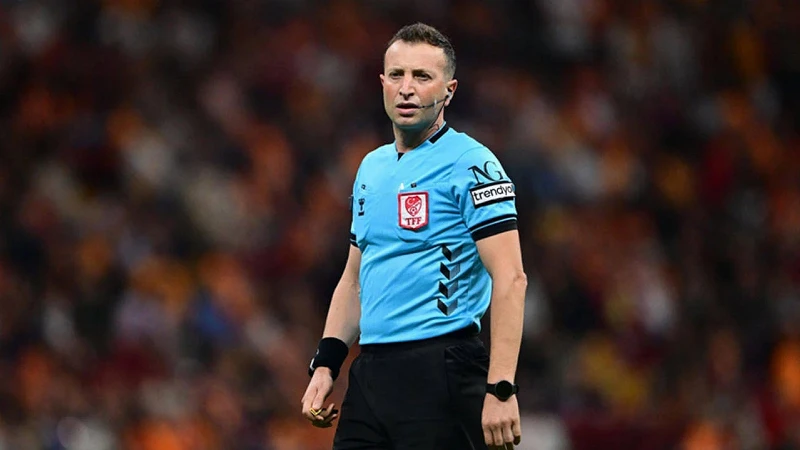 Maç bitti emniyete götürüldü: Süper Lig hakemi Yasin Kol gözaltına alındı