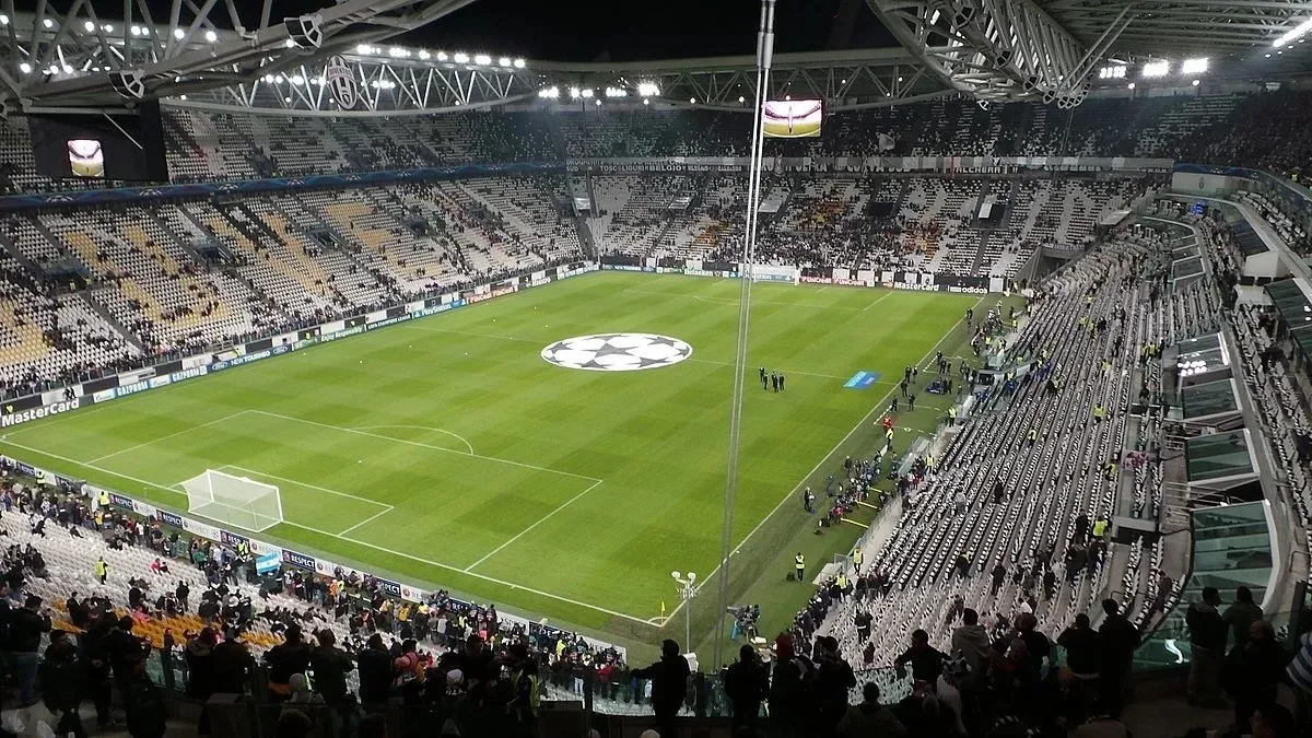 Futbol tarihinin en iyi 30 stadyumu belli oldu! Süper Lig devi listeyi salladı...