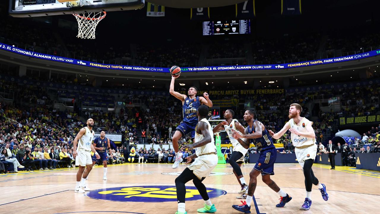 Fenerbahçe Beko Euroleague'de 3'te 3 Yaptı !