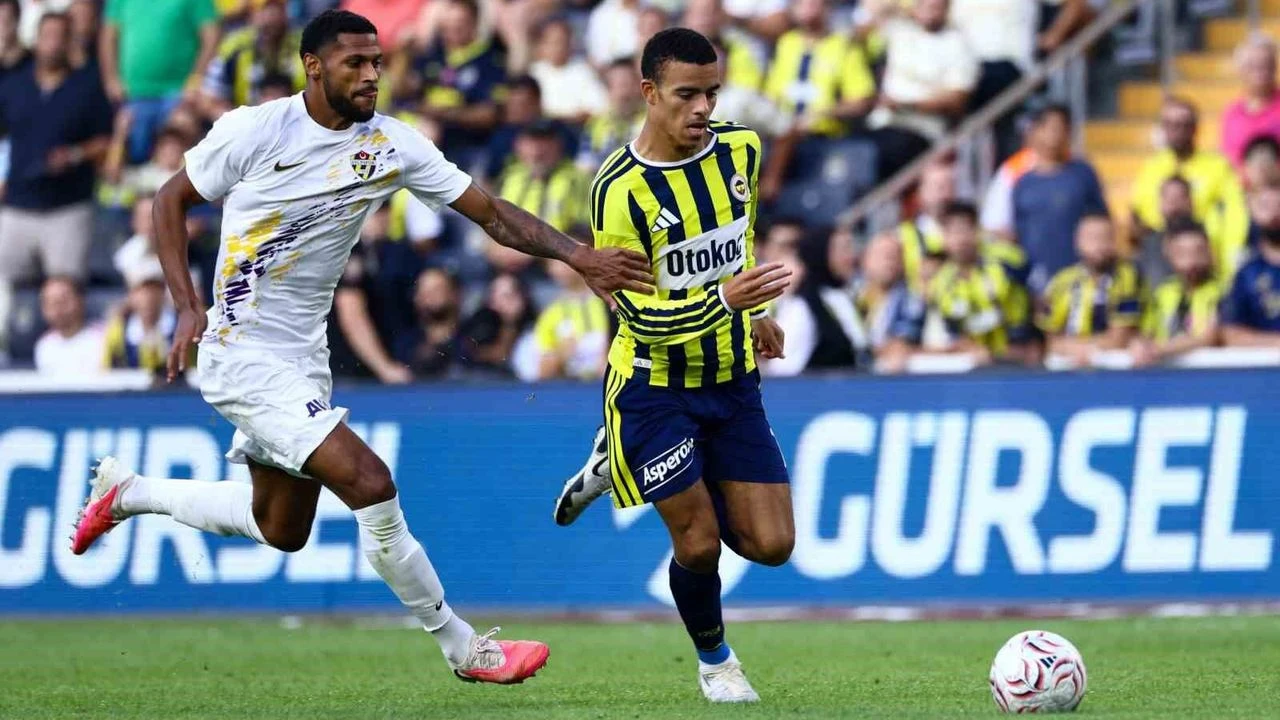 Fenerbahçe, Eyüpspor'u 8-0 ile Geçti!