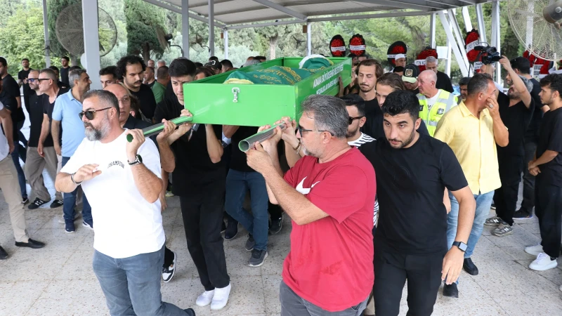Bandırmasporlu futbolcu Tolga Kalender son yolculuğuna uğurlandı