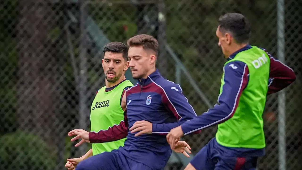 Trabzonspor’da Galatasaray Maçı Öncesi İki Oyuncudan Sevindiren Haber