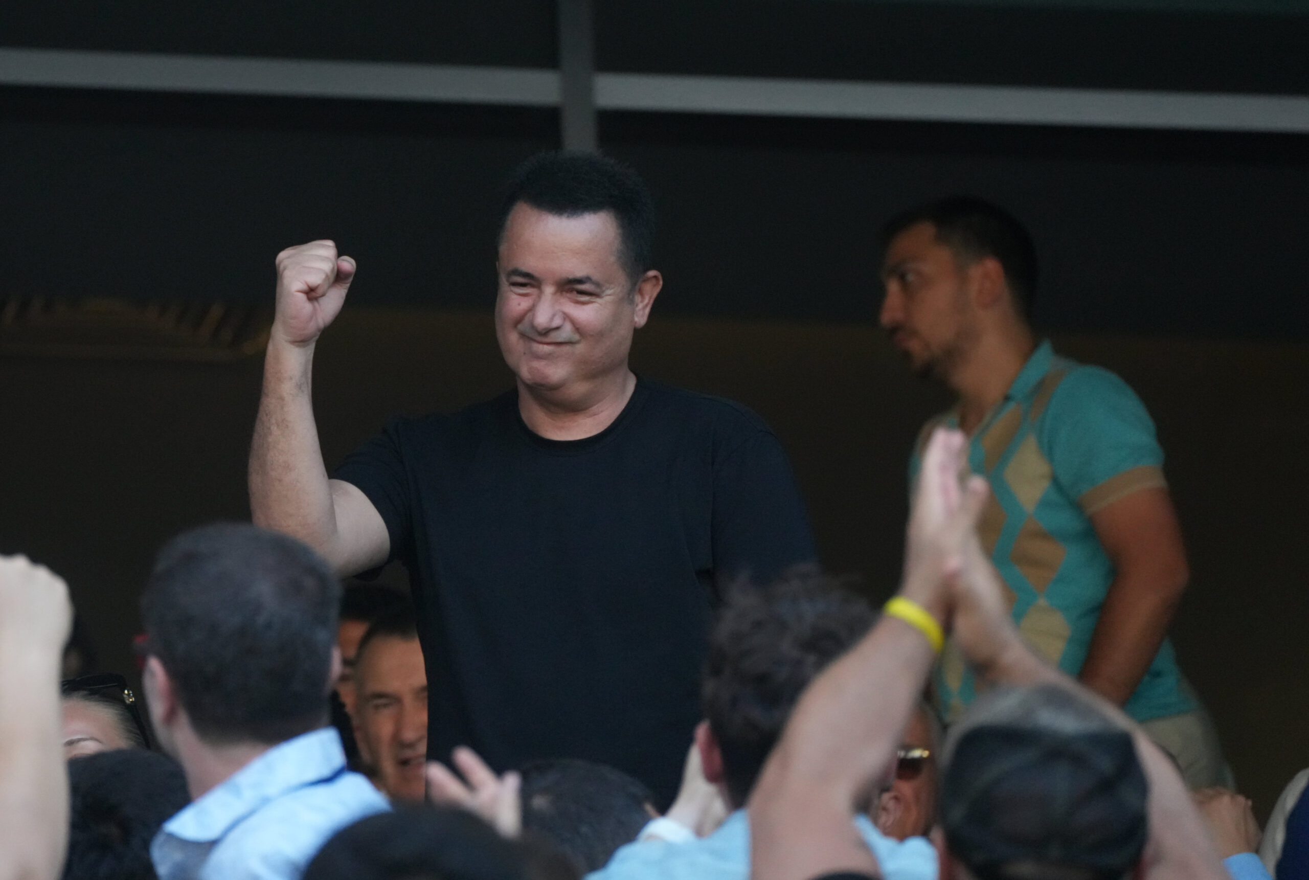 Fenerbahçe’de loca davasını Acun Ilıcalı kazandı