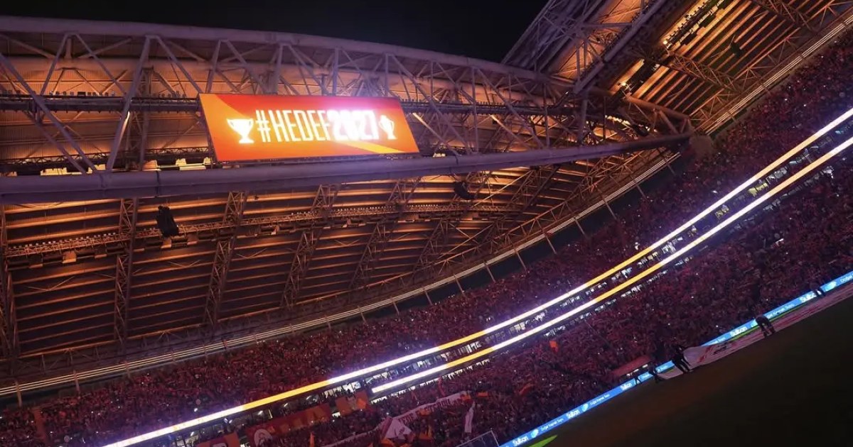 Galatasaray Spor Kulübü’nden Galatasaray Ailesine İyi Geceler Mesajı