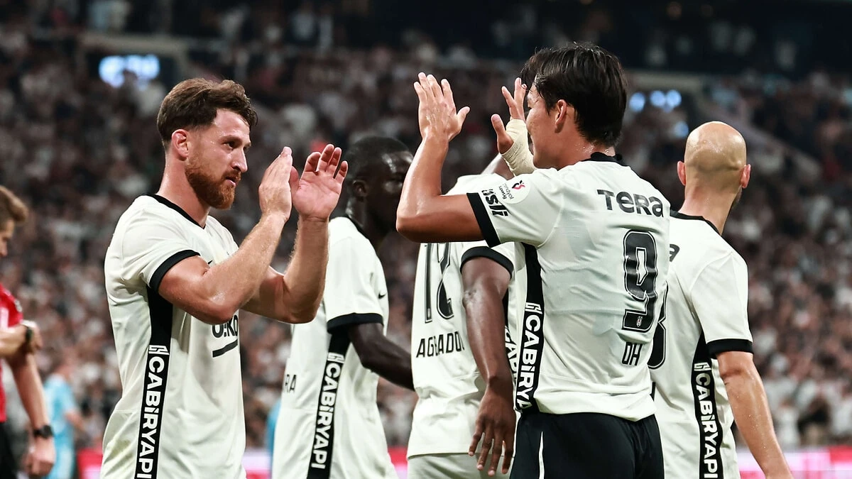 Beşiktaş - Marsilya maçının ilk 11'leri