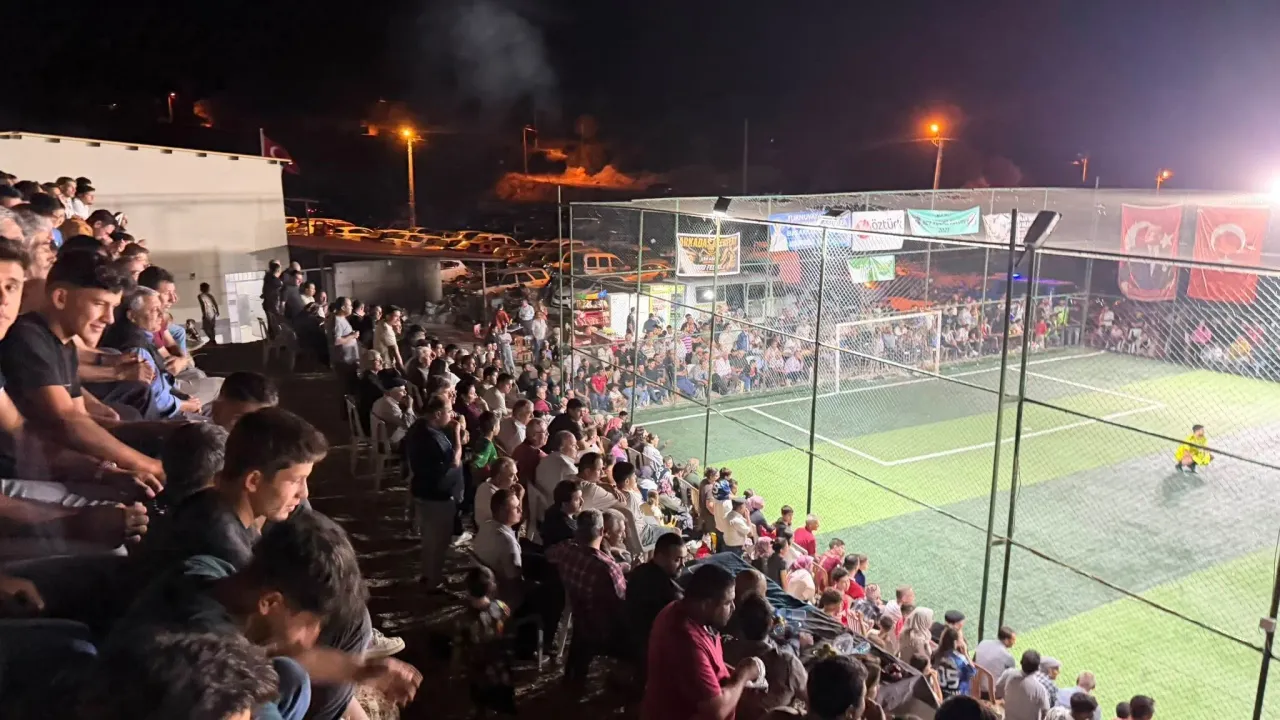 Yenipazar’da futbol şöleni sona erdi
