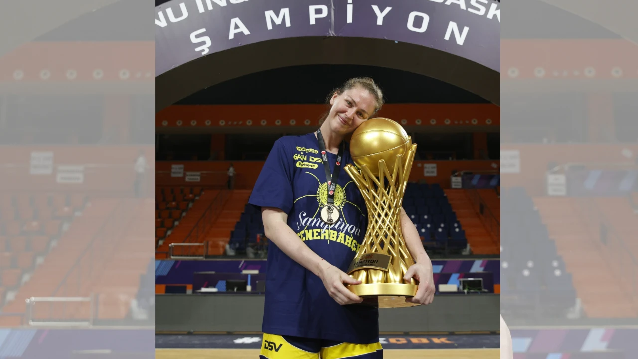 Meesseman, bir sezon daha Fenerbahçe’de